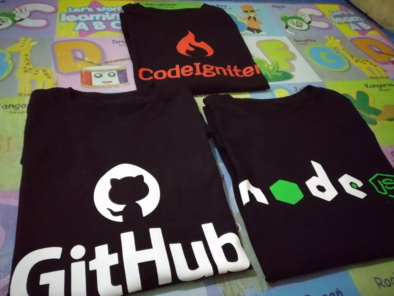 Kaos CodeIgniter, GitHub dan Node.js